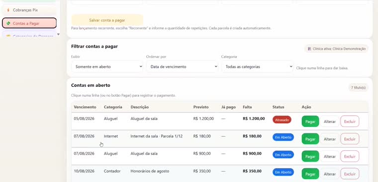 Despesa recorrente gerando parcelas mensais